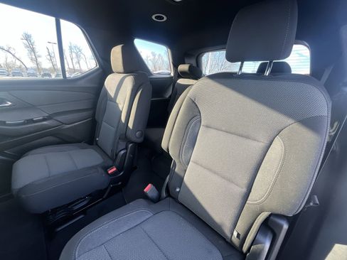 Certified 2023 Chevrolet Traverse LT image 25