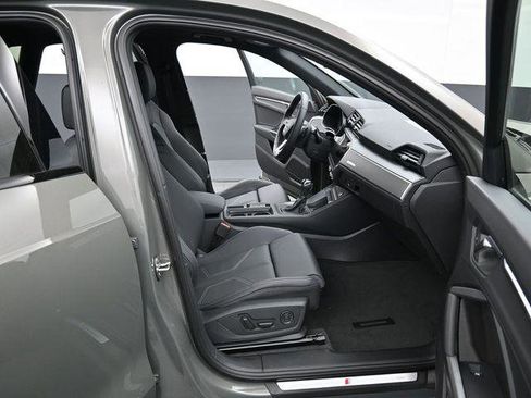 New 2025 Audi Q3 2.0T Premium image 14