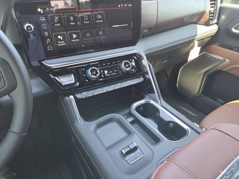 New 2026 GMC Sierra 2500 Denali Ultimate AWD/4WD image 33