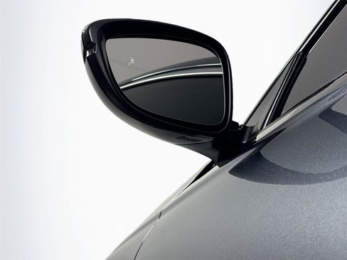 Used 2025 Honda Accord Touring image 5