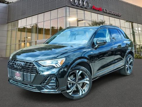 Used 2023 Audi Q3 2.0T Premium Plus w/ Premium Plus Package AWD/4WD image 1