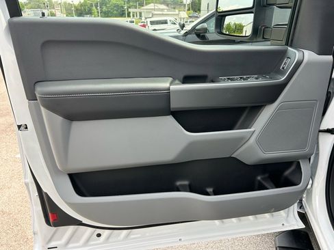 Used 2025 Ford F350 XLT image 16