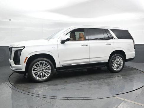 Used 2025 Cadillac Escalade Premium Luxury w/ LPO, Floor Liner Package image 9