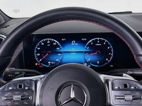Used 2022 Mercedes-Benz GLA 250 image 19