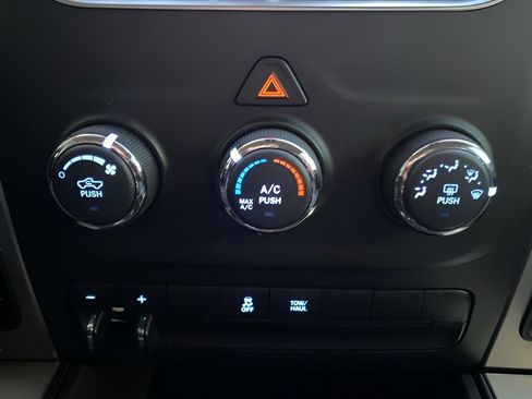 Used 2013 RAM 1500 Express image 18