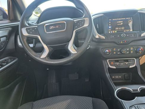 Used 2023 GMC Terrain SLE w/ Driver Convenience Package image 20