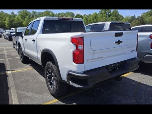 Used 2026 Chevrolet Silverado 1500 ZR2 AWD/4WD image 4