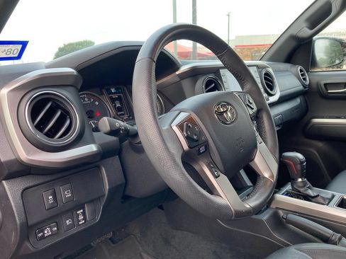 Certified 2023 Toyota Tacoma Limited AWD/4WD image 7