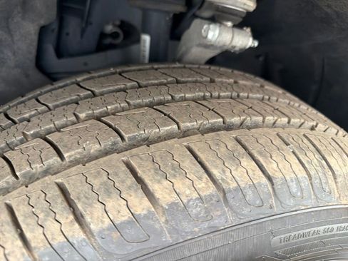 Used 2023 Jeep Grand Cherokee L Limited w/ Trailer Tow Group (B) image 34