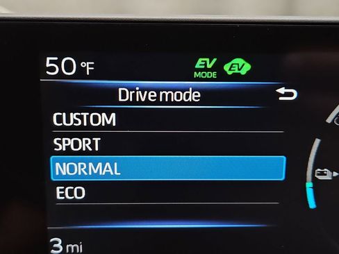 New 2026 Toyota Prius Plug-In Hybrid FWD image 17