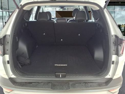 Certified 2025 Hyundai Tucson Limited AWD/4WD image 12