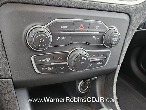 Used 2019 Dodge Charger SXT image 21