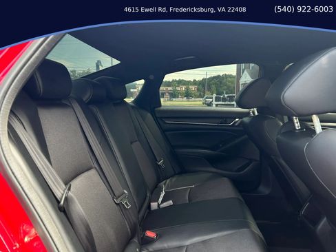 Used 2018 Honda Accord Sport image 13