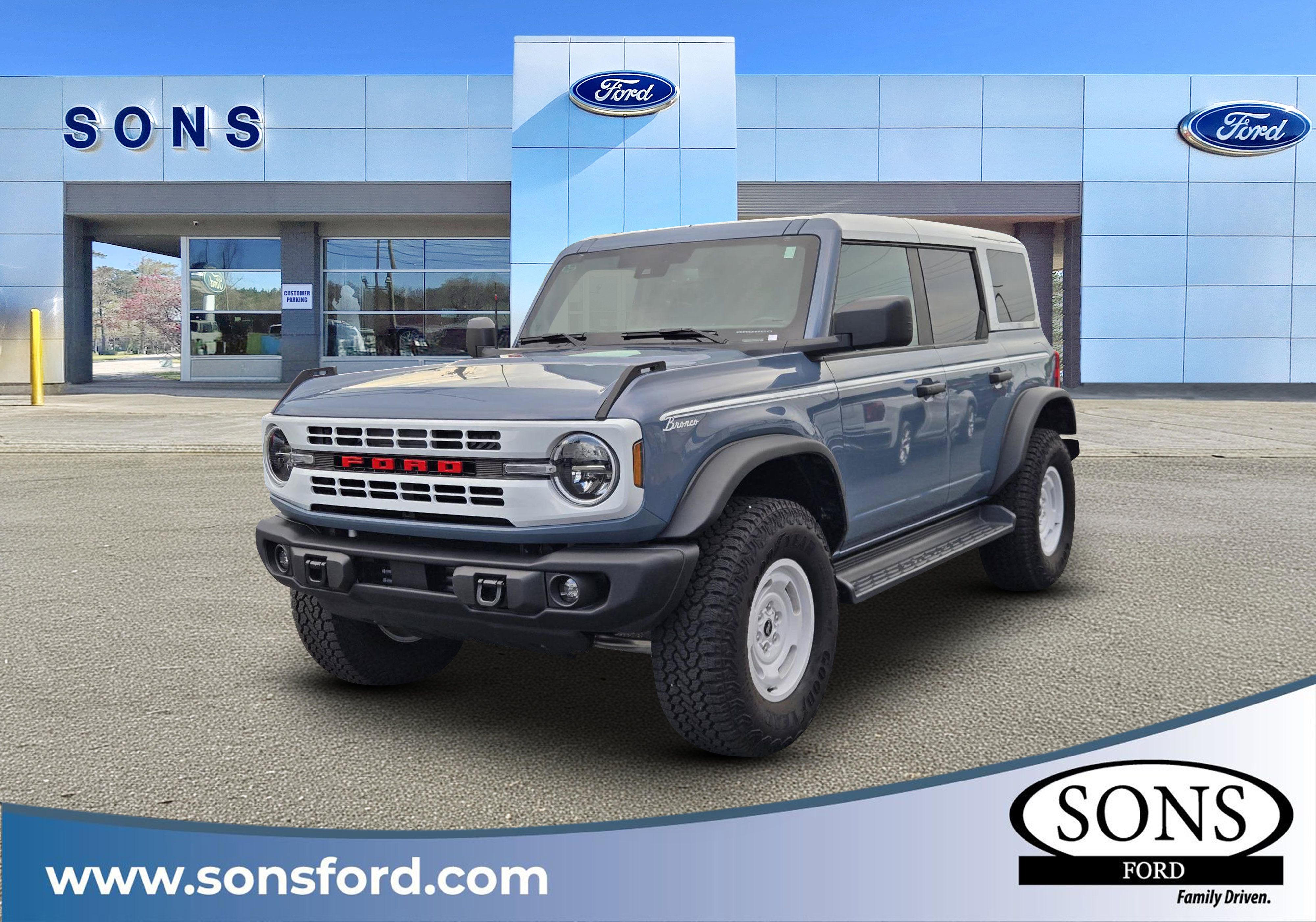 Used 2025 Ford Bronco Heritage Edition AWD/4WD image 1