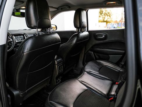 Used 2019 Jeep Compass Altitude image 35