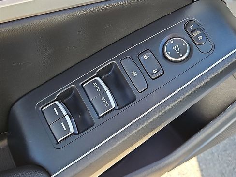 Used 2025 Acura Integra A-Spec image 19