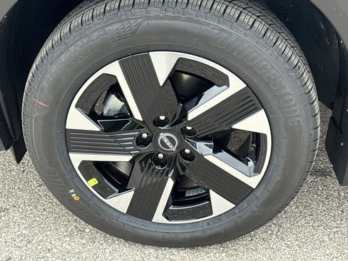 New 2026 Nissan Kicks SV w/ SV Premium Package image 9