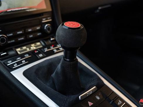 Used 2018 Porsche 718 Cayman RWD image 12