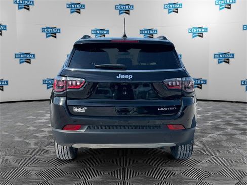 Certified 2024 Jeep Compass Limited w/ Sun and Sound Group image 4