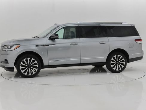 Used 2024 Lincoln Navigator L Reserve image 31