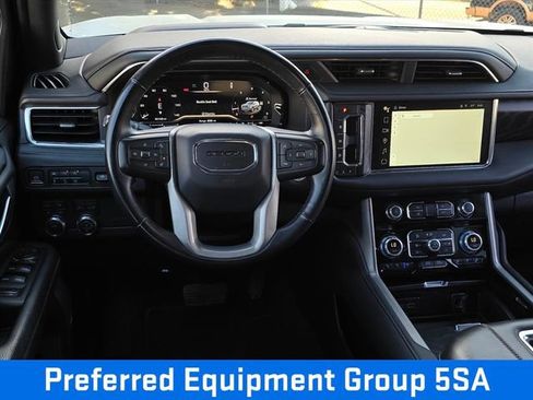 Used 2023 GMC Yukon Denali AWD/4WD image 18