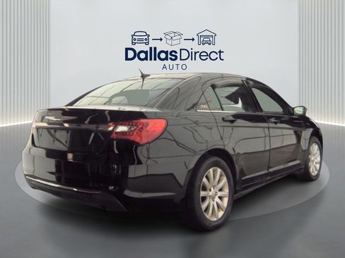 Used 2013 Chrysler 200 Touring image 6