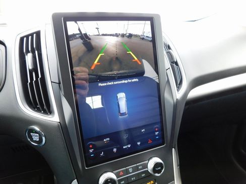 Used 2024 Ford Edge SEL w/ Convenience Package image 34