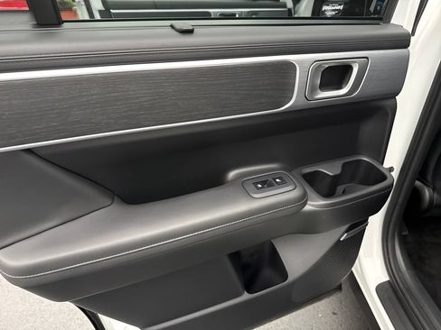 Certified 2024 Hyundai Santa Fe Limited AWD/4WD image 19