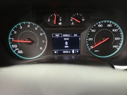 Used 2023 Chevrolet Traverse LS FWD image 12