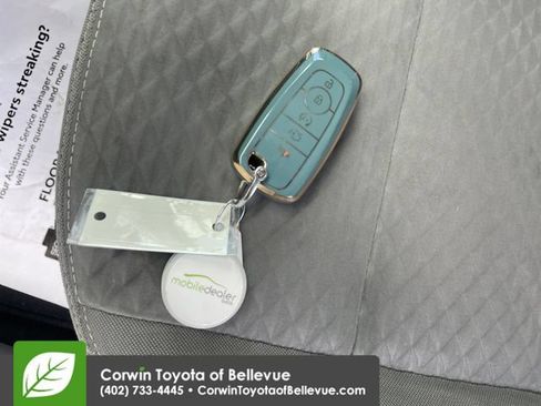 Used 2022 Ford Escape SE w/ SE Sport Appearance Package FWD image 27