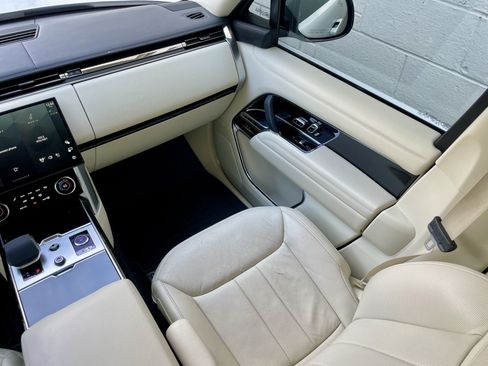 Certified 2023 Land Rover Range Rover Long Wheelbase Autobiography AWD/4WD image 18