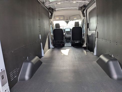 New 2026 Ford Transit 250 148 Medium Roof w/ Load Area Protection Package image 26