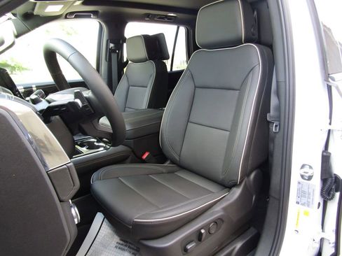 New 2026 GMC Yukon Elevation AWD/4WD image 29