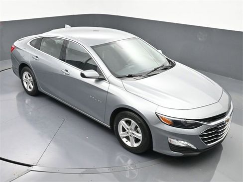 Used 2024 Chevrolet Malibu LT image 37