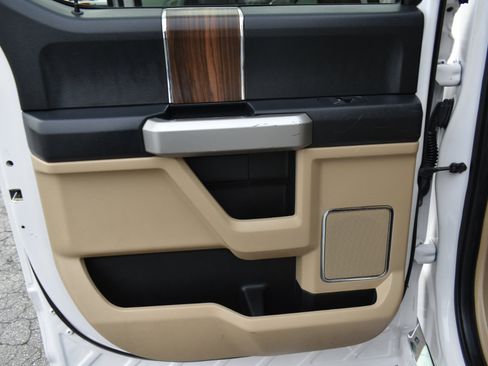 Used 2016 Ford F150 Lariat w/ Equipment Group 502A Luxury image 38