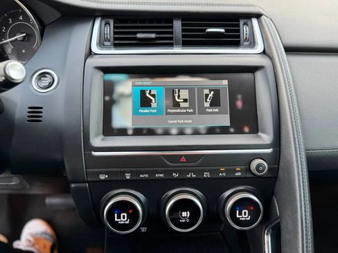 Used 2018 Jaguar E-PACE S image 45