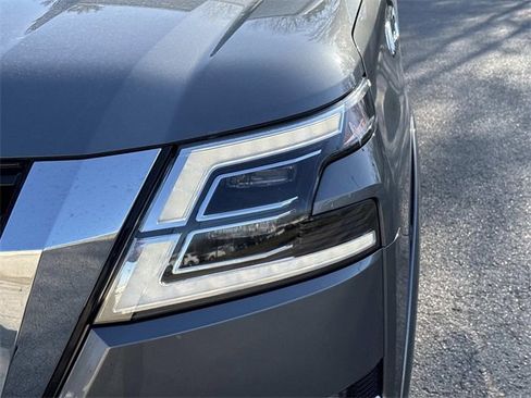 Used 2024 Nissan Armada Platinum w/ Captain's Chairs Package image 10