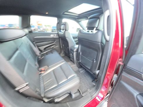Used 2021 Jeep Grand Cherokee Limited AWD/4WD image 31