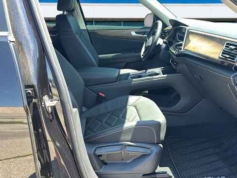 New 2026 Volkswagen Atlas SE AWD/4WD image 11