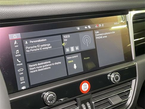 New 2026 Porsche Macan image 28