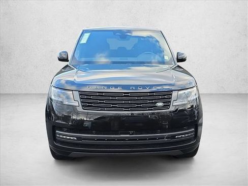 New 2026 Land Rover Range Rover SE image 2