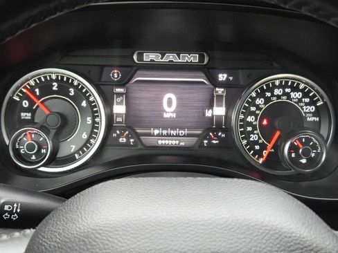Used 2022 RAM 1500 Lone Star AWD/4WD image 17