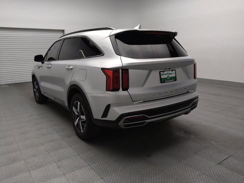 Used 2022 Kia Sorento S w/ Panoramic Sunroof Package image 5