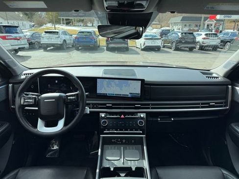 Used 2025 Hyundai Santa Fe Limited image 24