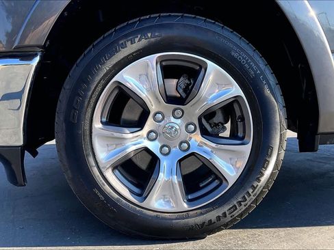 Used 2019 RAM 1500 Laramie image 12