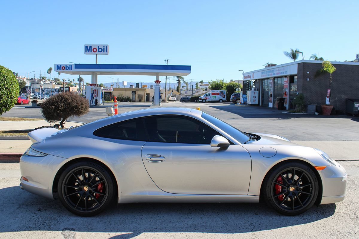 Used 2013 Porsche 911 Carrera S w/ Sportdesign Pkg RWD image 7