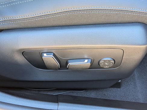 New 2026 BMW 530i xDrive w/ M Sport Package image 38