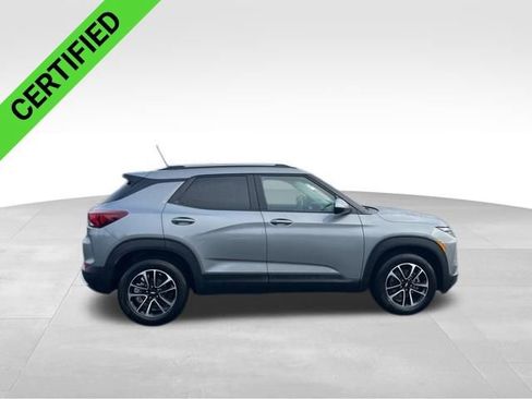 Used 2025 Chevrolet TrailBlazer LT w/ Convenience Package image 7