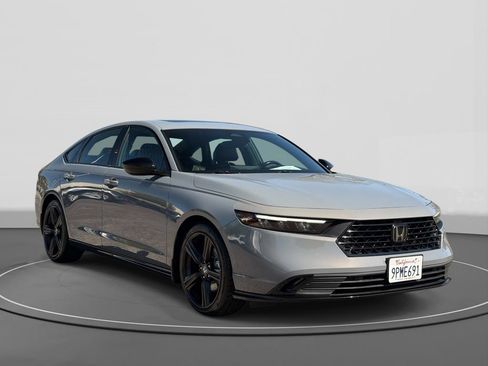 Used 2024 Honda Accord Sport image 3