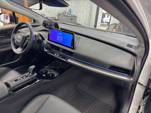 Certified 2024 Toyota Prius XLE image 50